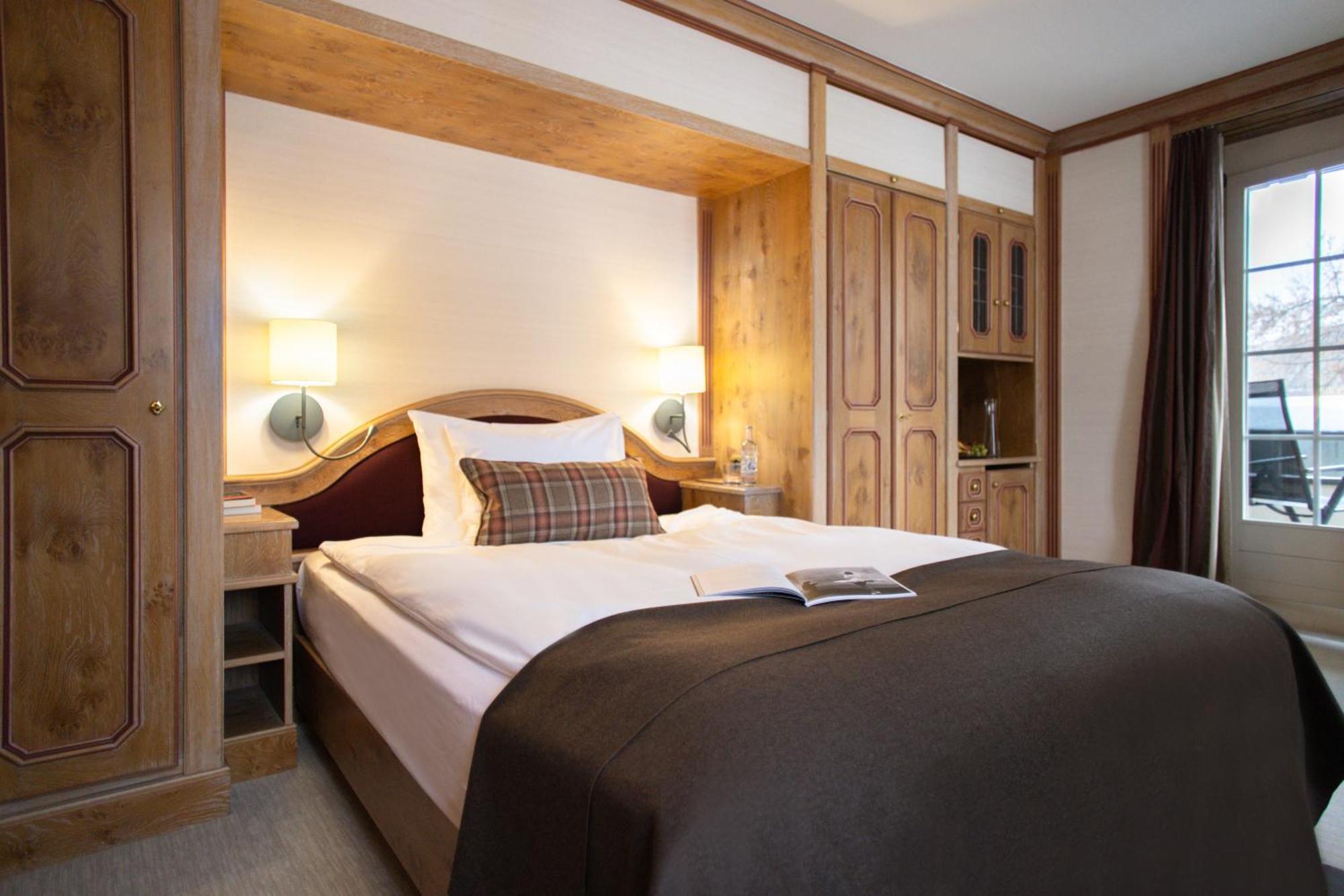 Hotel Adula Флімс Екстер'єр фото
