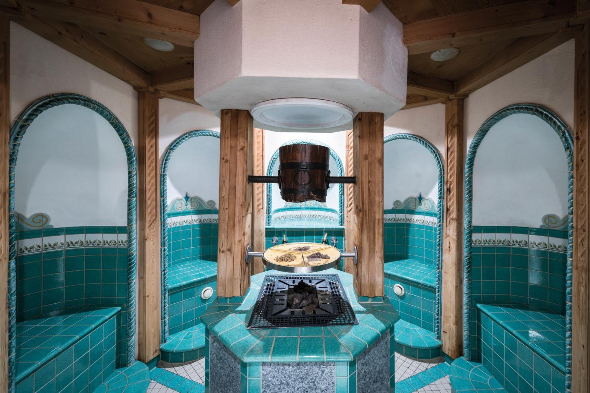 Hotel Adula Флімс Екстер'єр фото