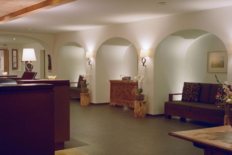 Hotel Adula Флімс Екстер'єр фото